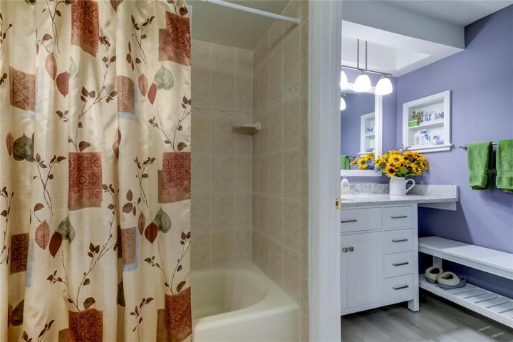 2nd Level Bathroom Features Tub w Shower for Those Epsom Salt Baths by Candlelight.. Ahhh