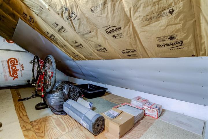 Large Insulated Storage Room (9.10' x 25.6') Runs Atop the Garage.. Great Storage Capacity!