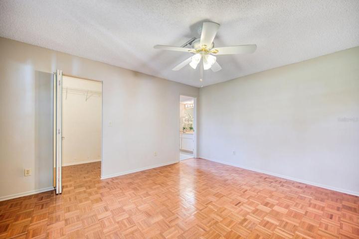 Walk in closet and private bathroom~