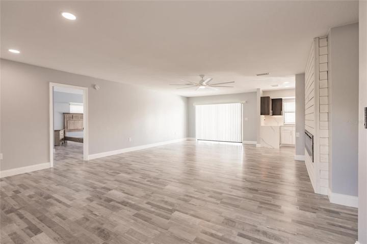 OPEN FLOOR PLAN