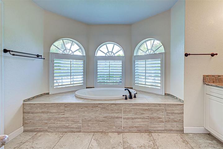 soaking tub in the primary bathroom