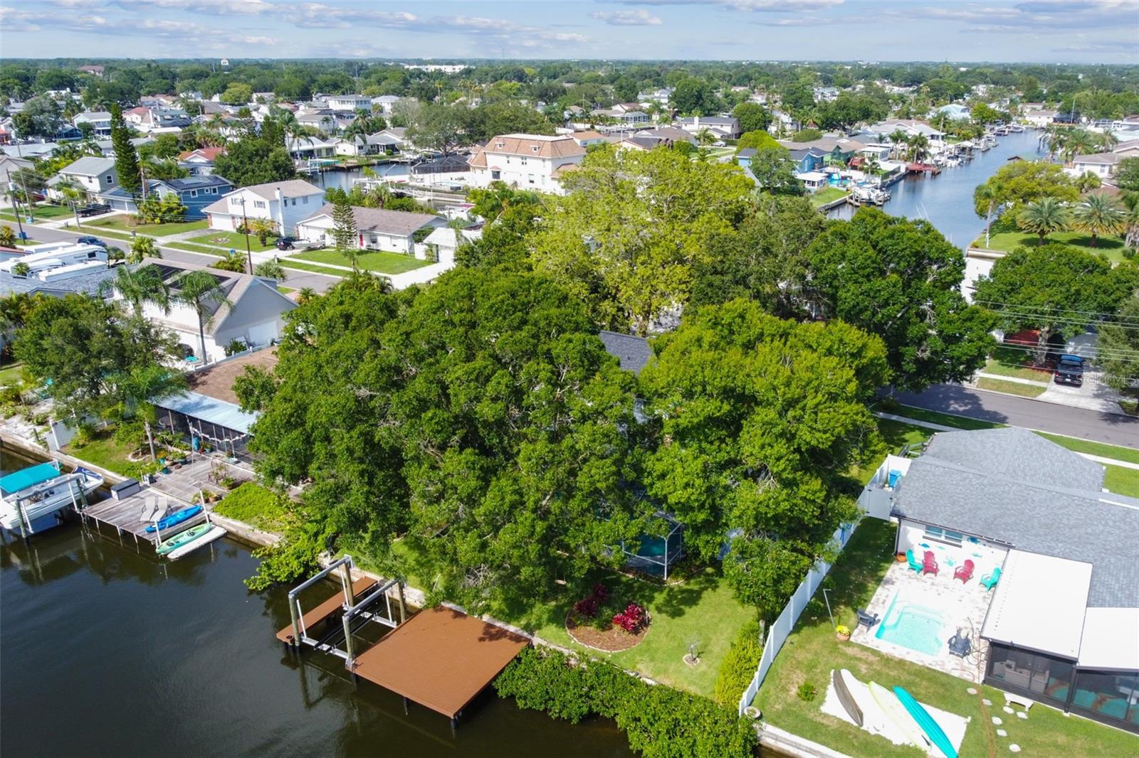 Tampa, Florida 33615, 4 Bedrooms Bedrooms, 0 ,3 BathroomsBathrooms,Residential Lease,For Rent,0,L4941795