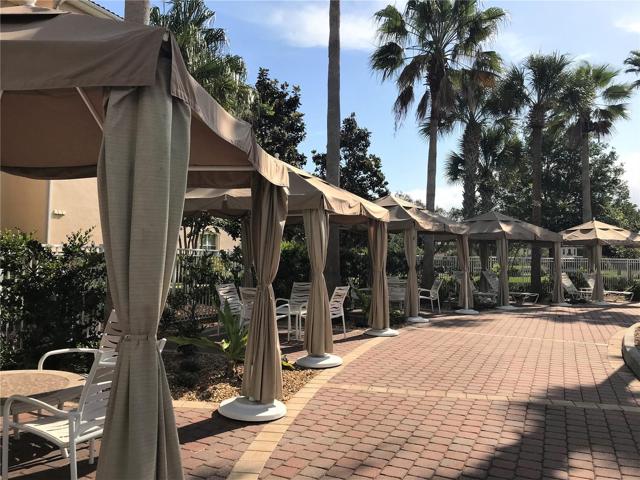 Cabanas At The ICW Pool