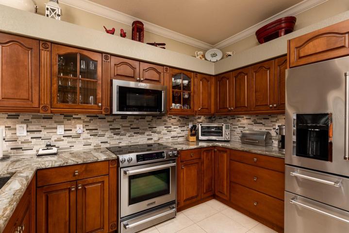 Gourmet Kitchen with top line appliances