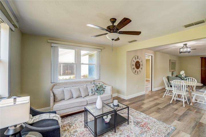 Den/3rd bedroom