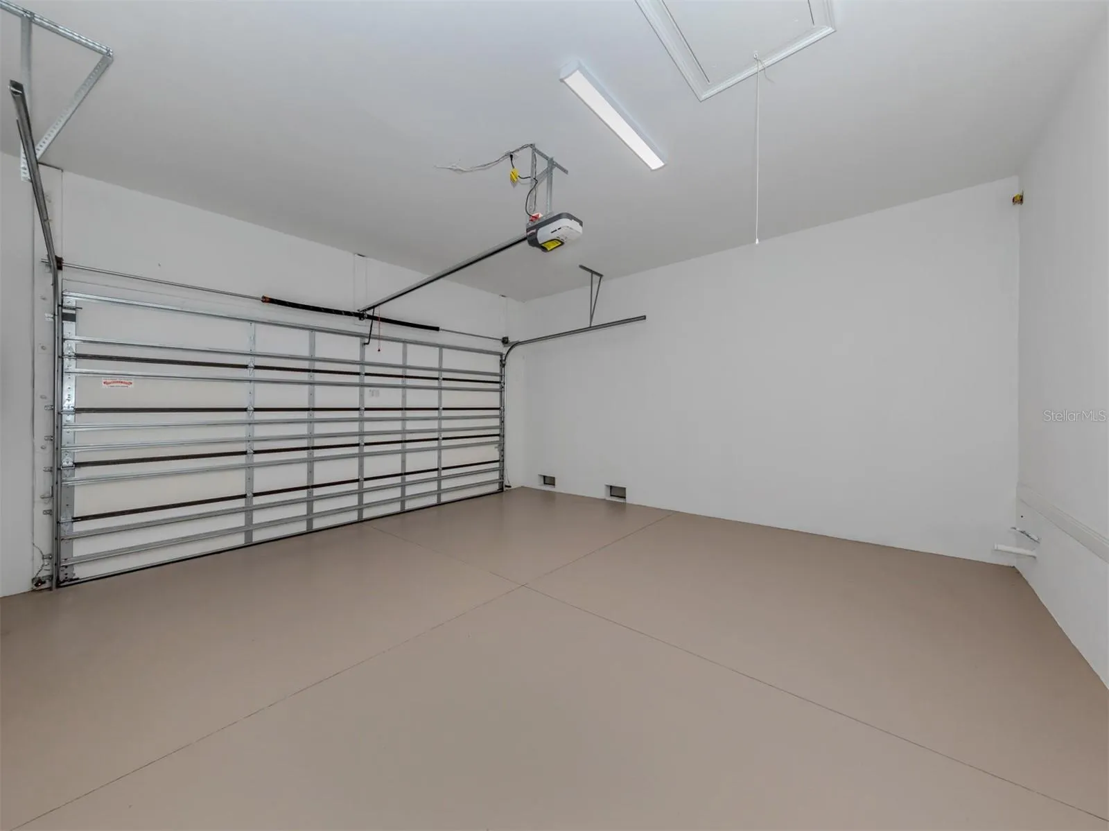 2-Car Garage