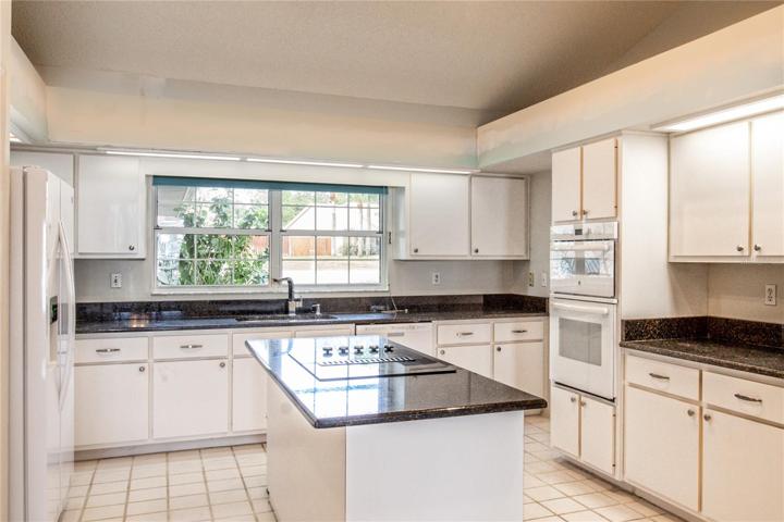 Island kitchen