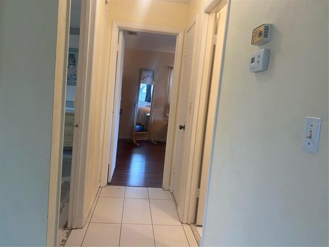 hallway to bedrooms
