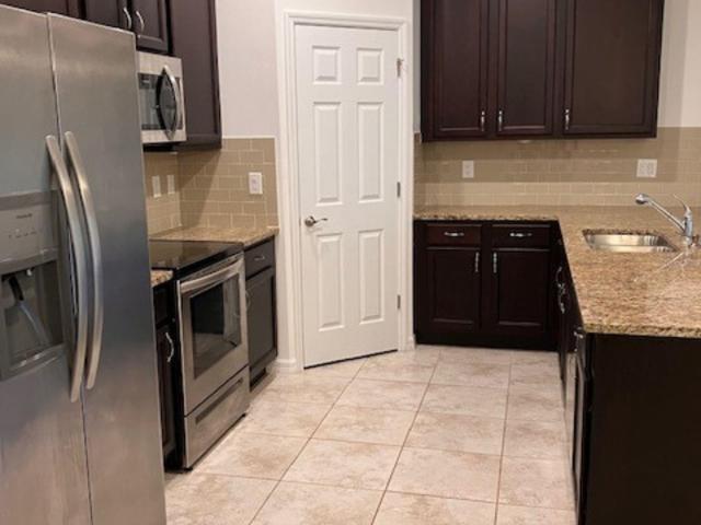Kitchen - Pantry door