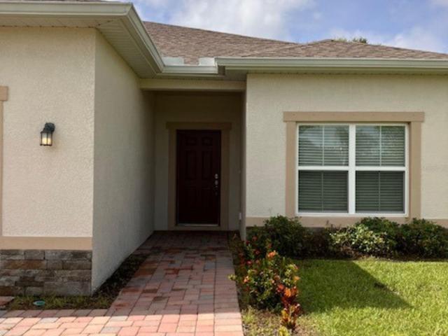 Front of 26077 Sandhill Blvd