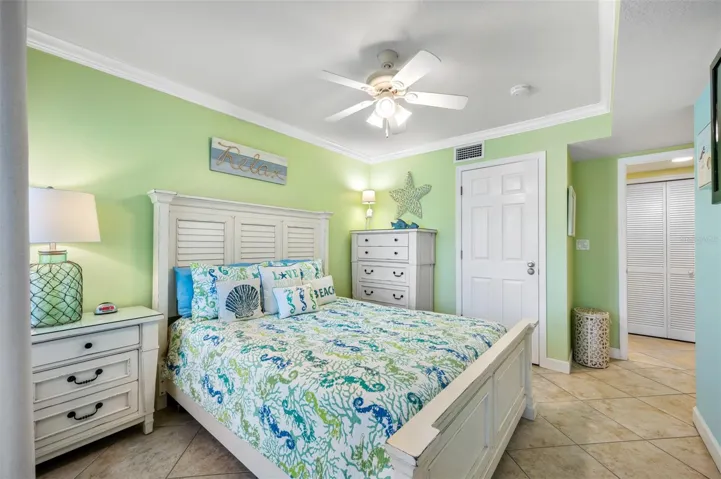 Bedroom with Large walk-in closet