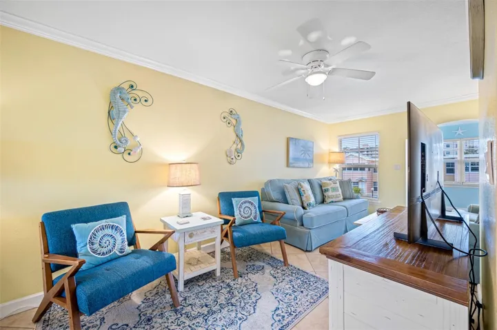 Living Room with abundant seating