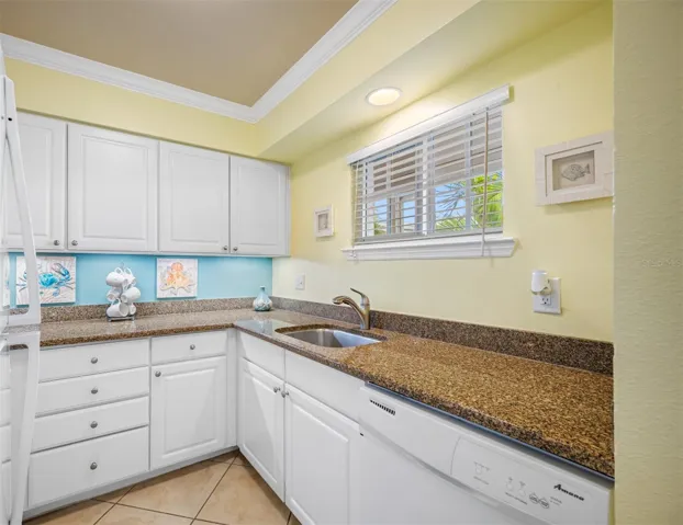 Kitchen with window and granite