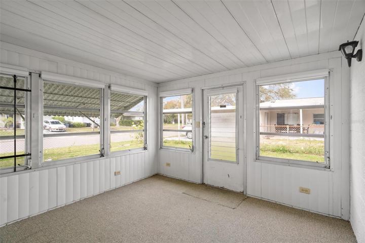 Enclosed Lanai with Windows