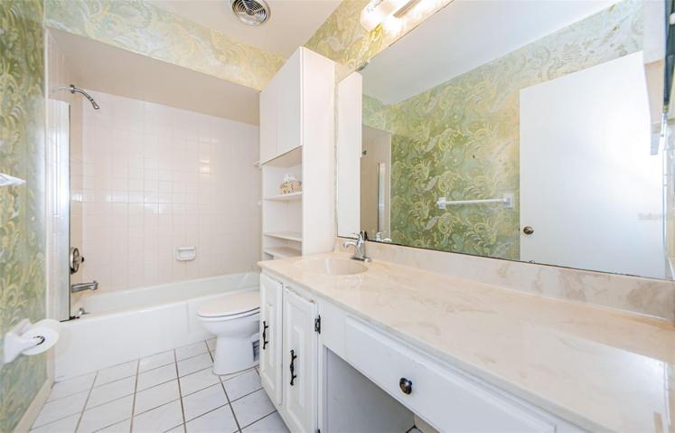 2 Bedroom 2 Bath Tarpon Woods