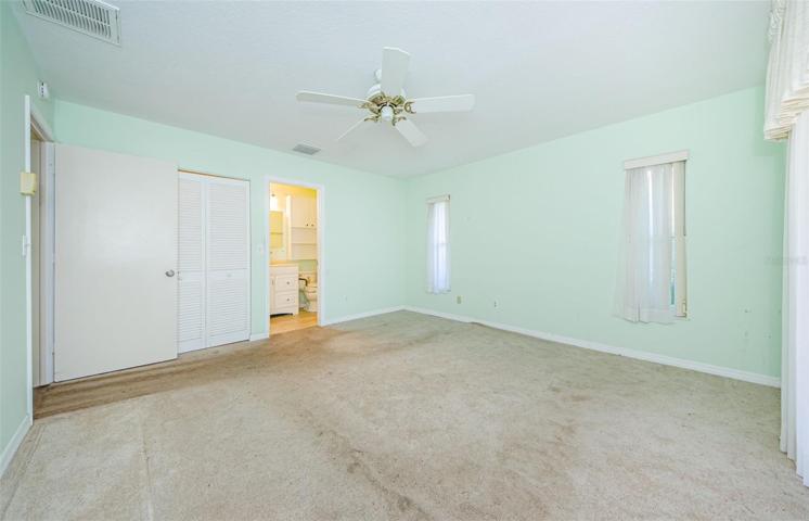 2 Bedroom 2 Bath Tarpon Woods