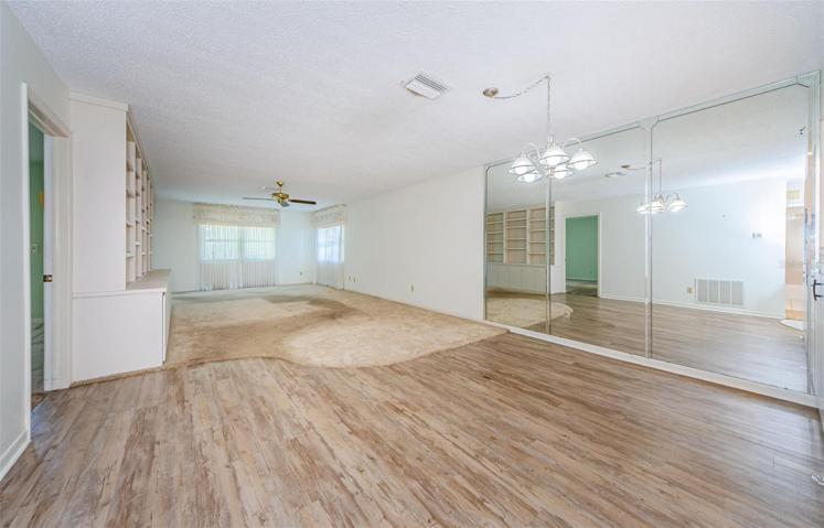 2 Bedroom 2 Bath Tarpon Woods