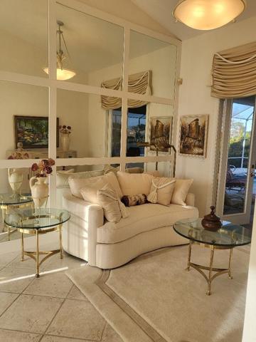 Living Room Entrance to Lanai