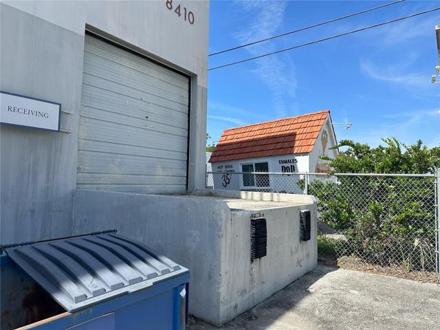 8410 Loading Dock