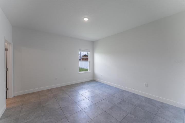MODEL HOME