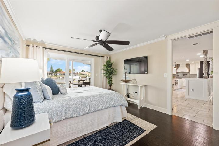 pocket door for privacy in master bedroom 2