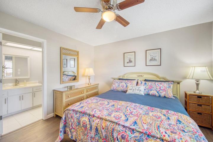 Perfect guest suite on front of house~