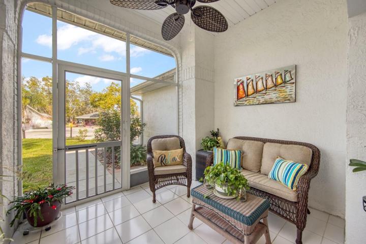 Welcoming front lanai with new screens & storm door~