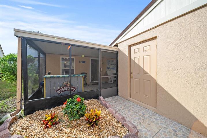 Front Florida Room and Garage Side Entrance/Exit