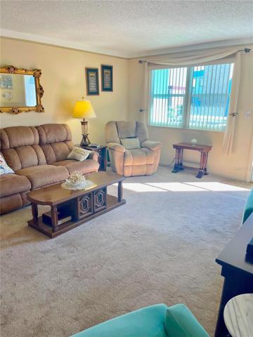 Beautiful sunlight comes in to this lovely condo!