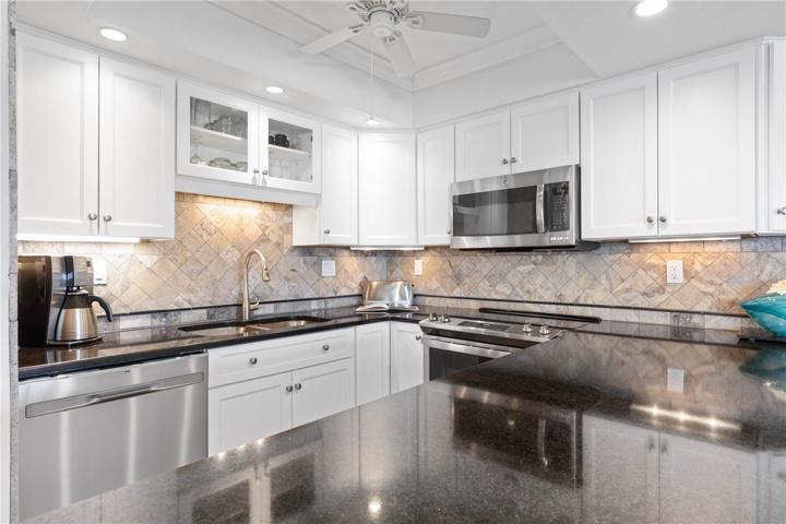Black Granite SS appliances
