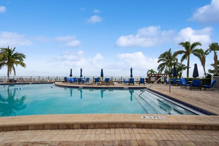 BAY HEATED POOL