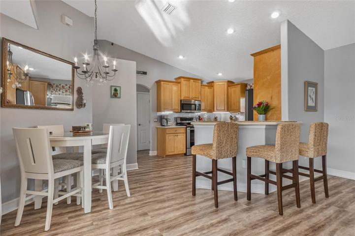 Breakfast Nook/Bar
