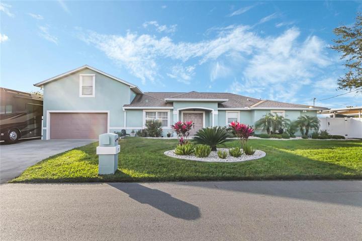 832 Heron Road