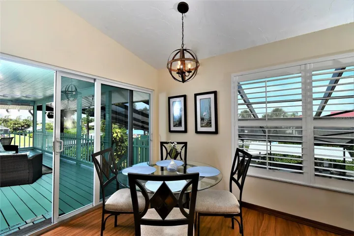 Breakfast nook on second floor