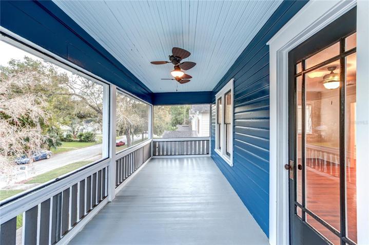 Private Front Screened Porch