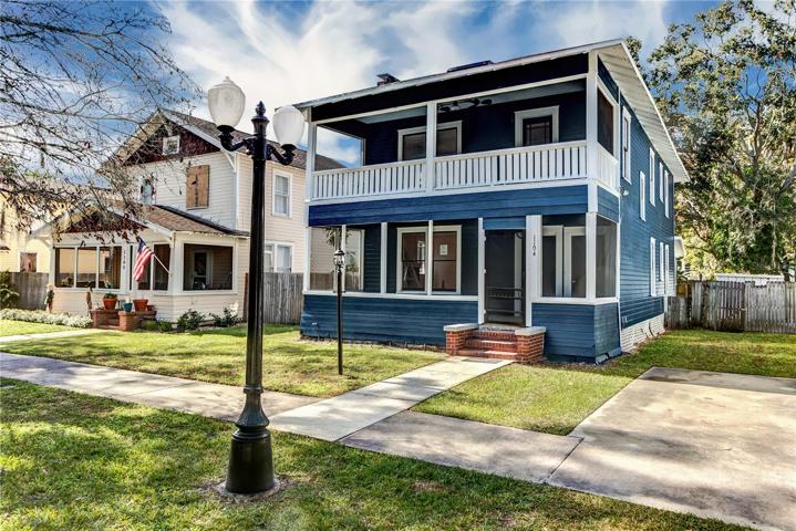 Come Enjoy the Charm of the Historic District!
