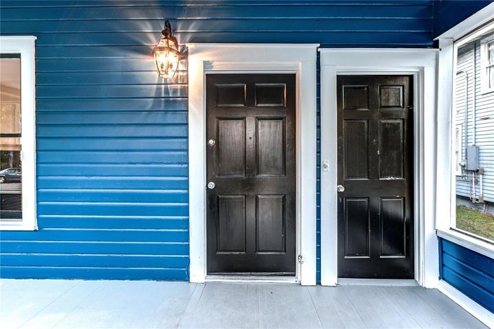 Shared Porch Entrance