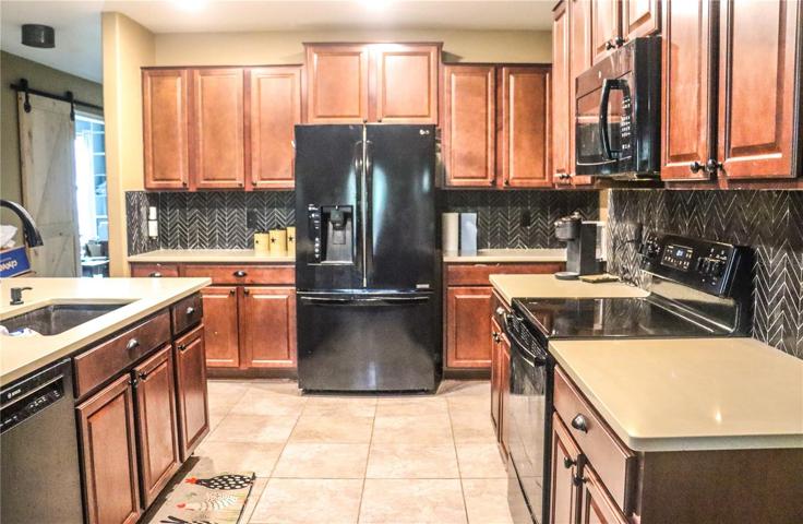 003 Kitchen
