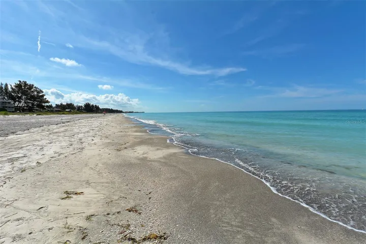 another glorious view of the beach