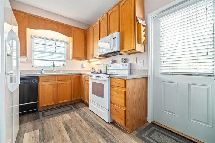 Guest apartment kitchen