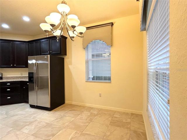 front eat in kitchen