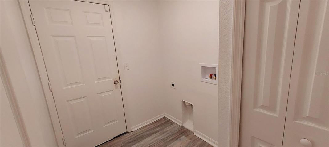 LAUNDRY RM AND GARAGE ENTRY