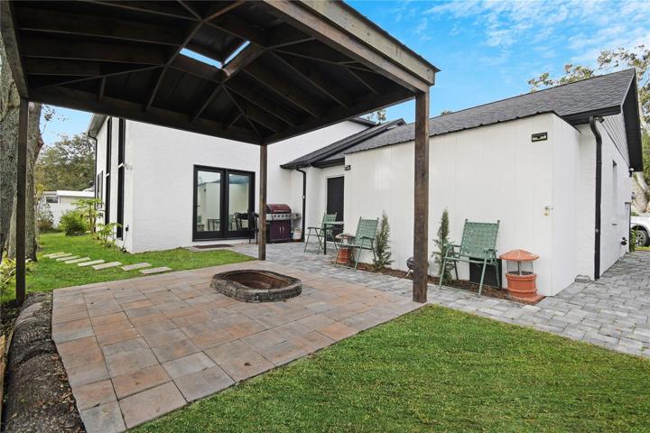 Patio/Backyard
