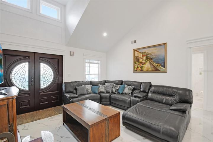 Living Rm