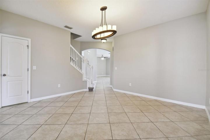 Dining room.