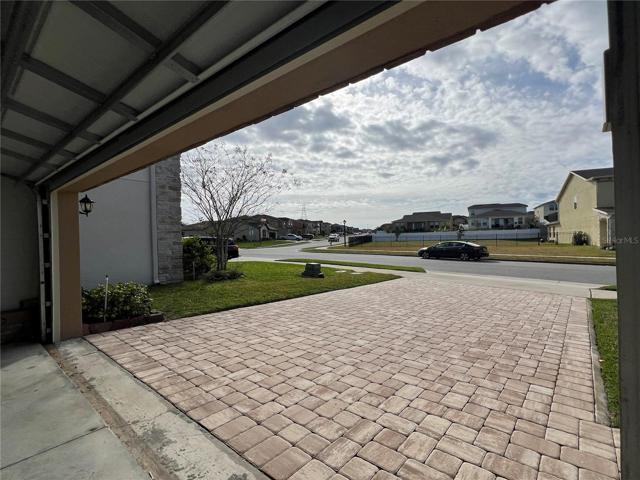 Paver driveway