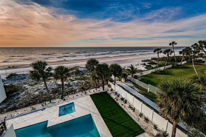 .. View From PH Gulf front Balcony Looking Due West.