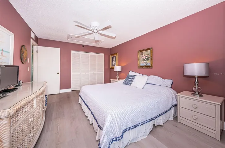 .. Main Floor : Guest Bedroom #One.. 15'11