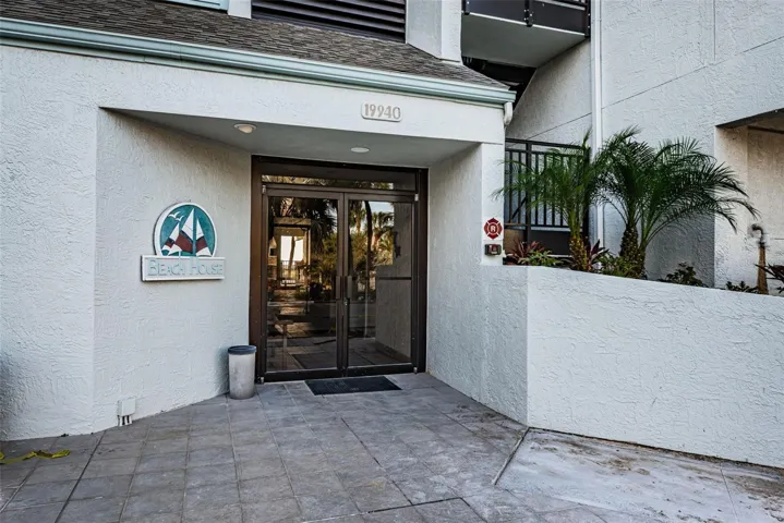 ... Entrance By Elevator.. Beach House 19940 Gulf Blvd - Indian Shores Fl, 33785