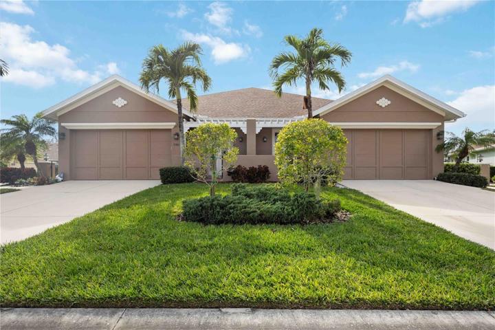 Lovely paired villa; 7301 is on the left.  Note the front courtyard that leads to the 3rd bedroom.